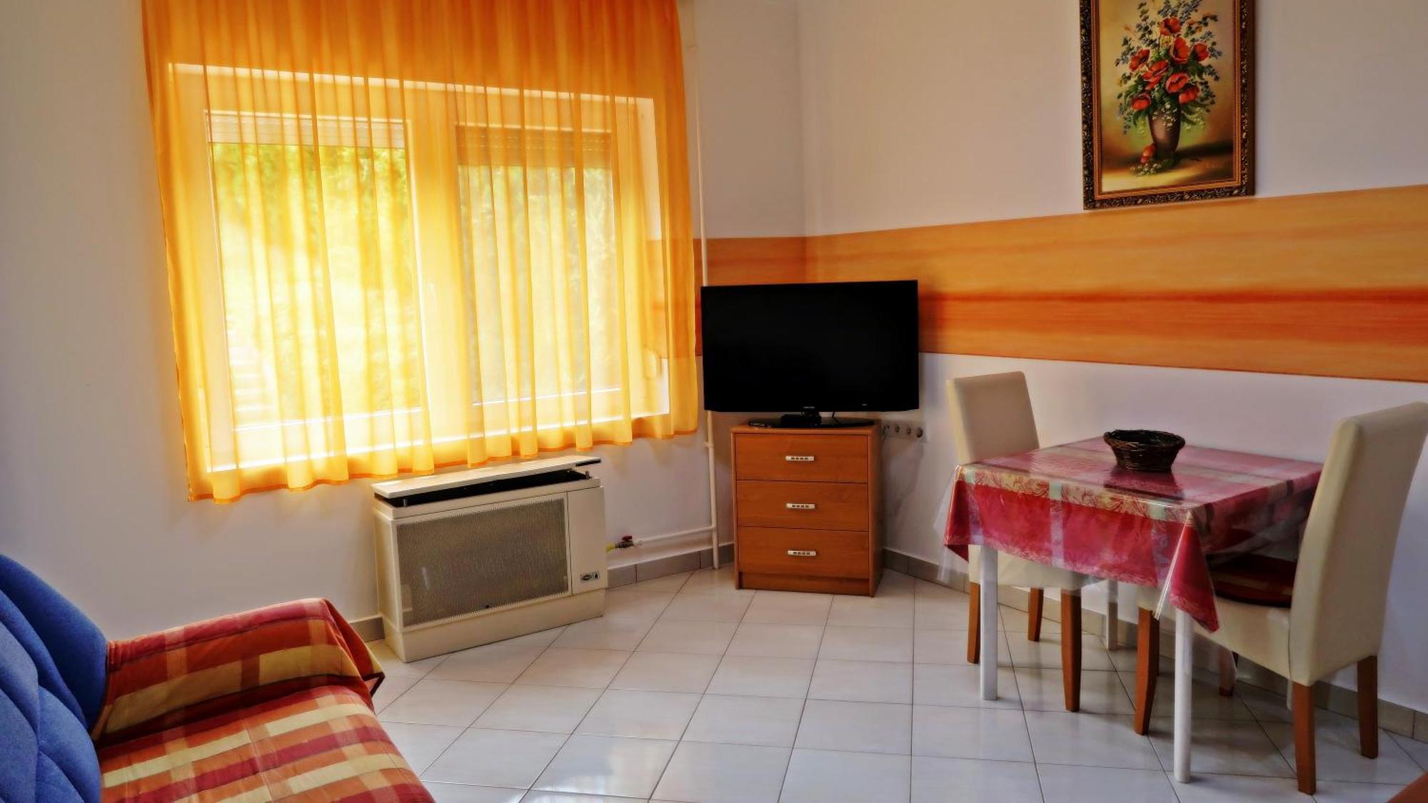 Magyar Apartmanhaz Iv. ザラカロシュ 部屋 写真